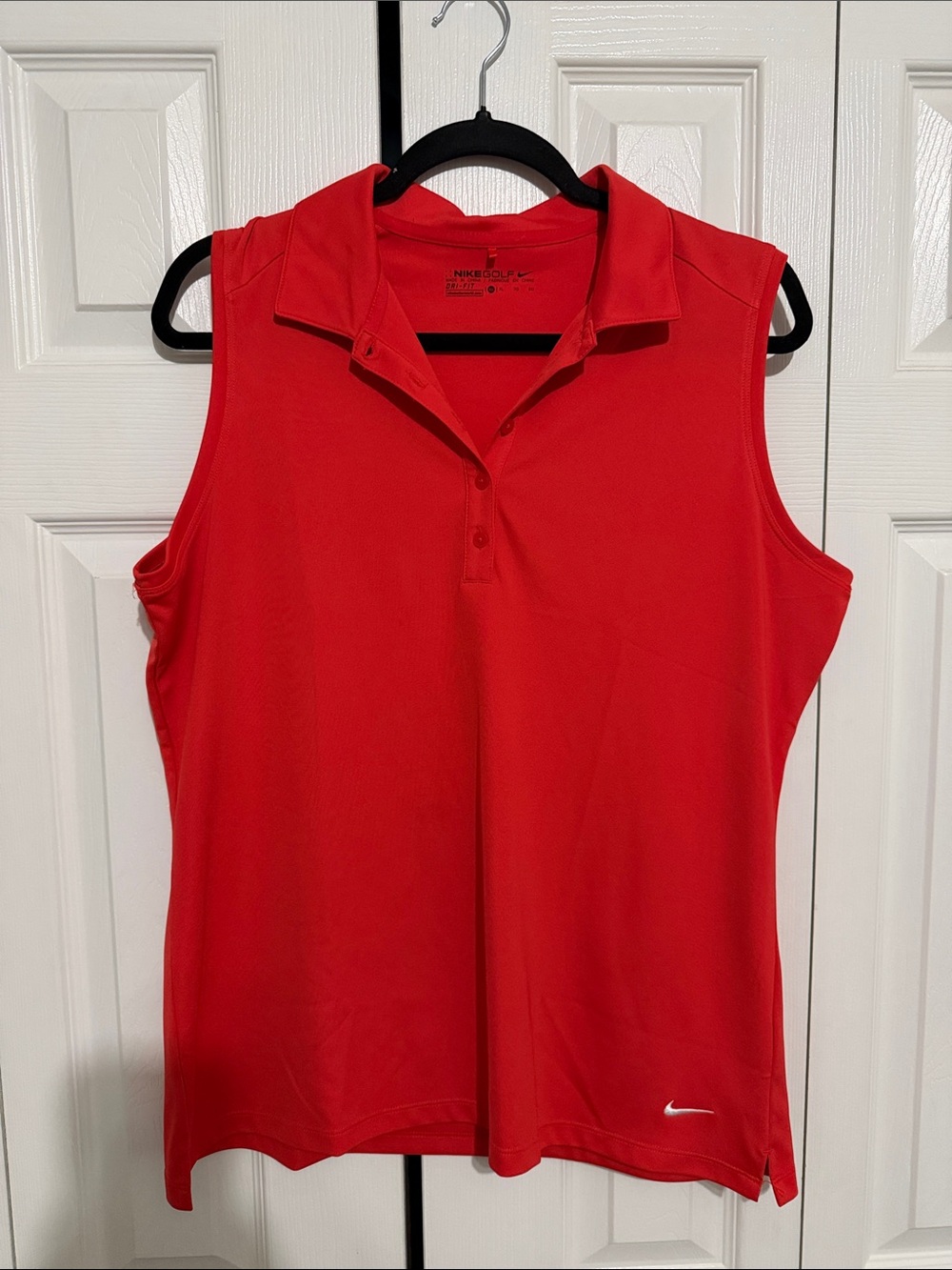 Nike Women’s Sleeveless Golf Polo